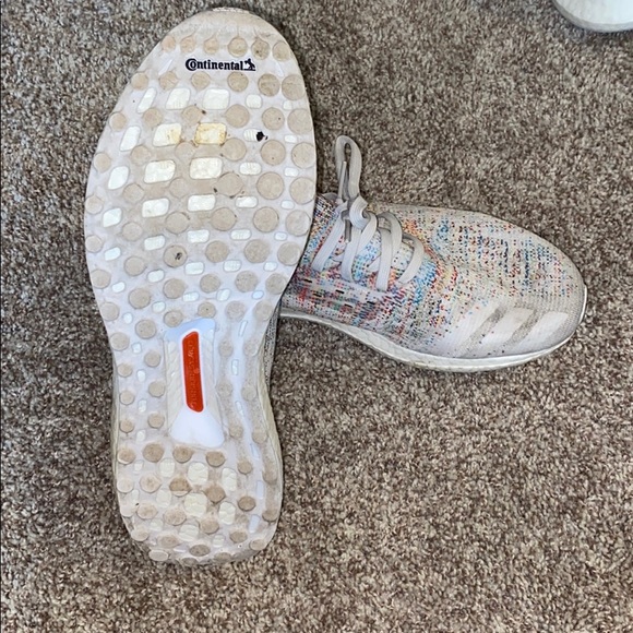 Adidas Ultra Boost Multicolor - Picture 2 of 3